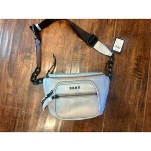 NEW DKNY Belt Bag / Crossbody – Silver with Black Chain Detail – MSRP $148